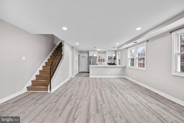 5810 LONGFELLOW ST, Riverdale, MD 20737