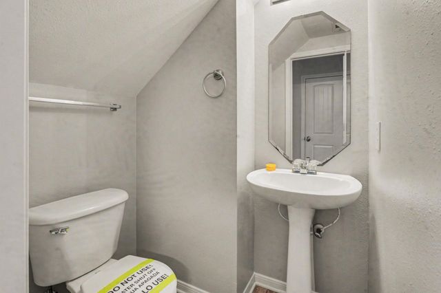 710 Neap Court, Crosby, TX 77532