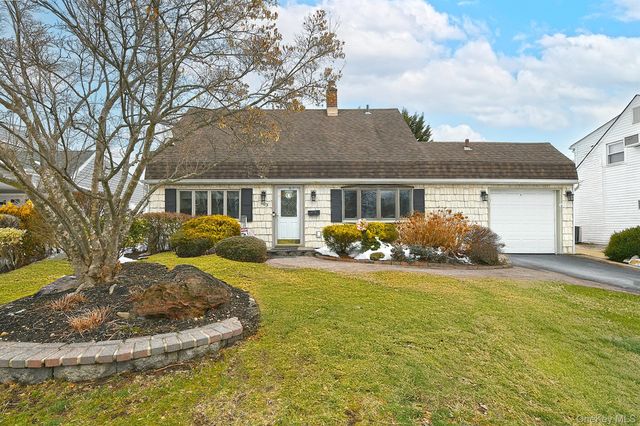 103 Ranch Lane, Levittown, NY 11756