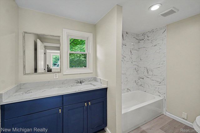 1105 Woodnoll Drive, Mundy Township, MI 48507