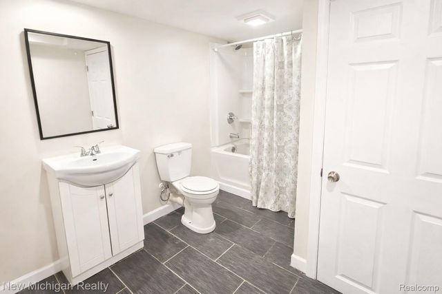 1105 Woodnoll Drive, Mundy Township, MI 48507