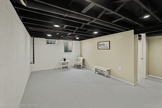 1105 Woodnoll Drive, Mundy Township, MI 48507