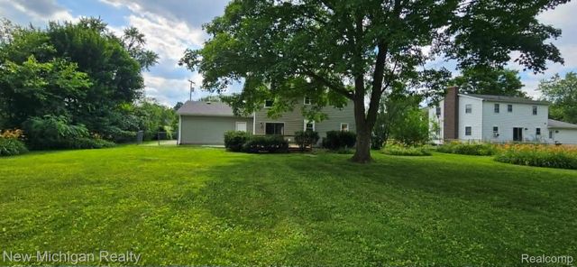 1105 Woodnoll Drive, Mundy Township, MI 48507