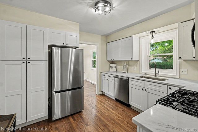 1105 Woodnoll Drive, Mundy Township, MI 48507