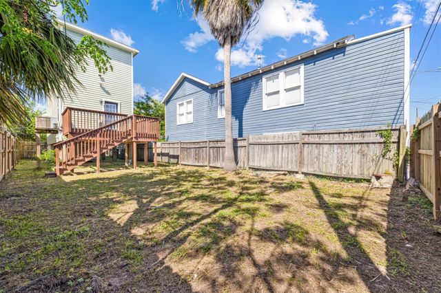 5017 Avenue K, Galveston, TX 77551