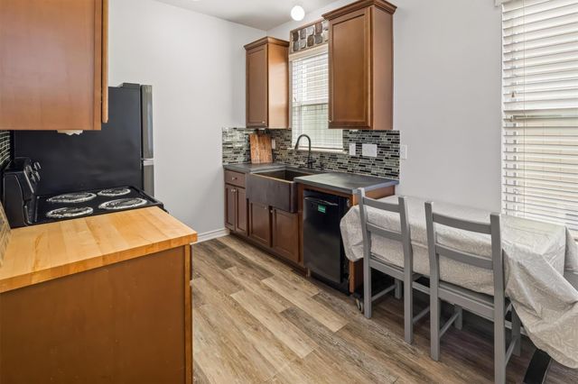 5017 Avenue K, Galveston, TX 77551