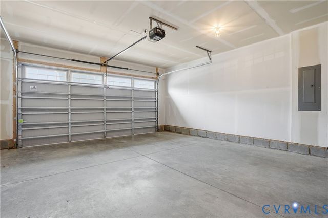 11325 Vulcan Ln, Chester, VA 23831