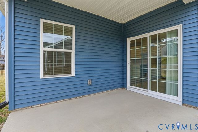 11325 Vulcan Ln, Chester, VA 23831