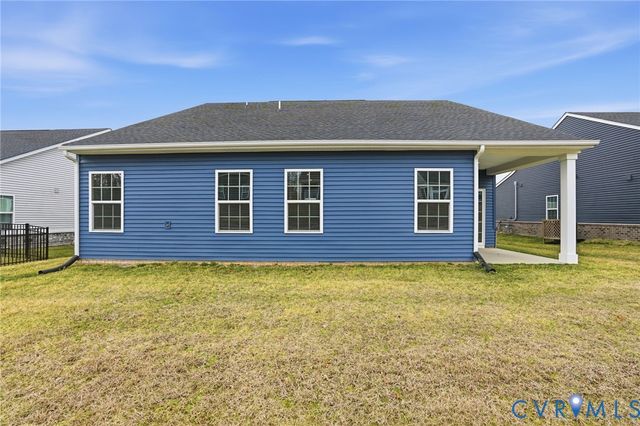 11325 Vulcan Ln, Chester, VA 23831