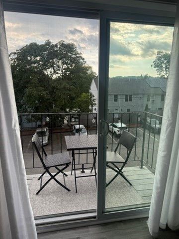 56 Edgeworth St 22, Worcester, MA 01605
