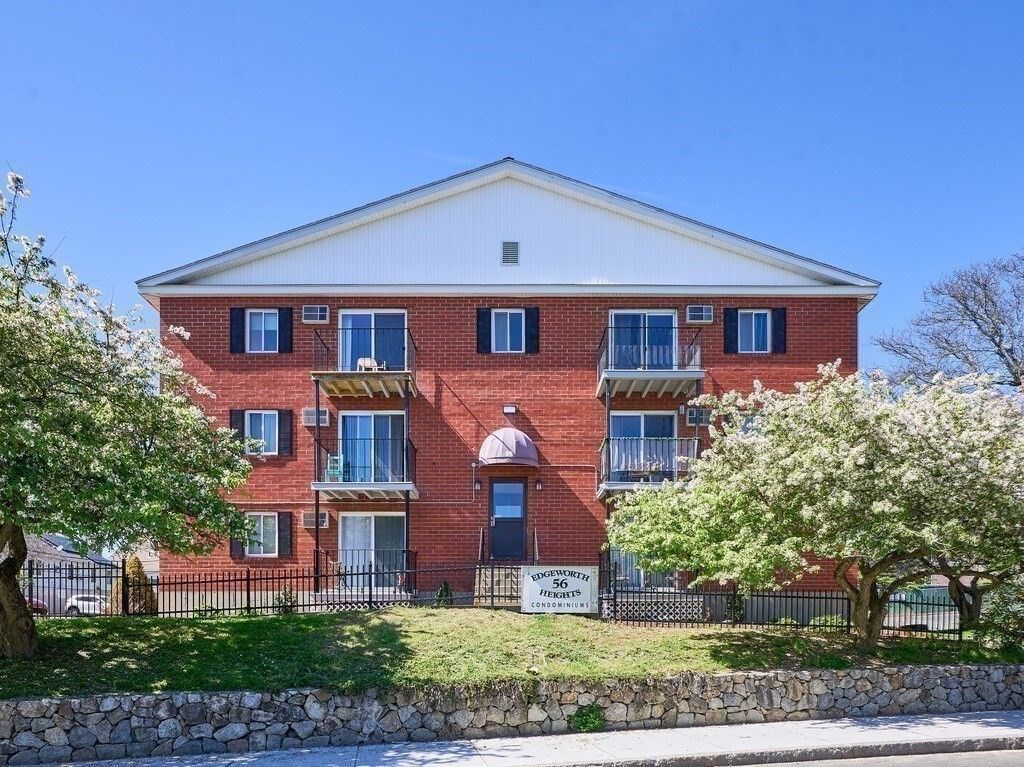 56 Edgeworth St 22, Worcester, MA 01605