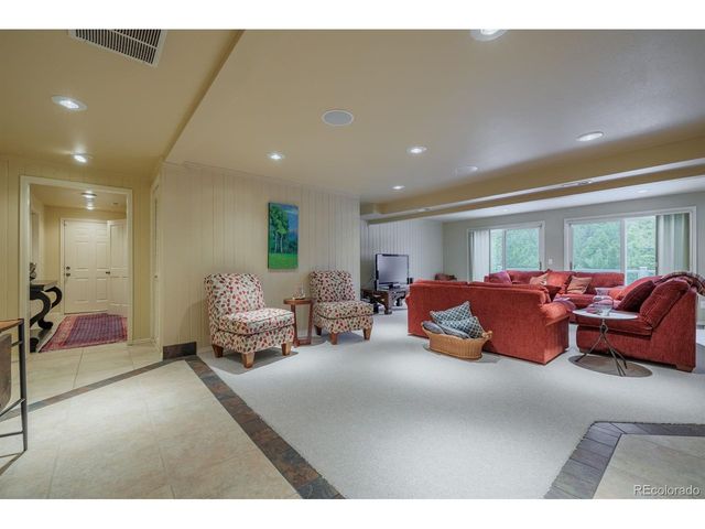 6100 Elk Valley Rd, Divide, CO 80814