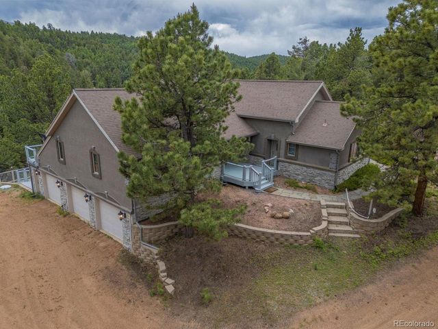 6100 Elk Valley Rd, Divide, CO 80814