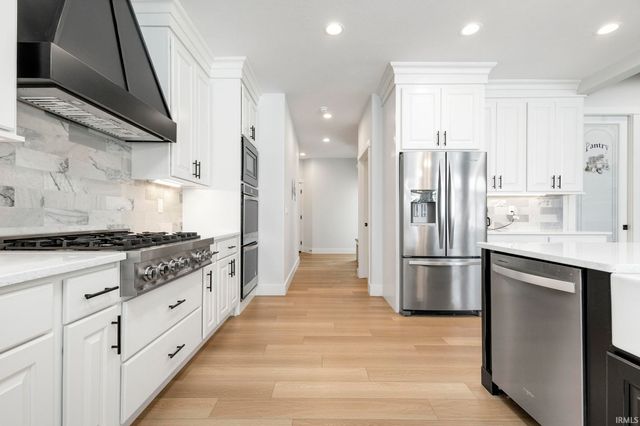 54628 Salem Farms Court, Osceola, IN 46561