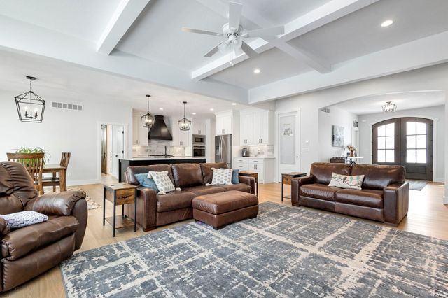 54628 Salem Farms Court, Osceola, IN 46561