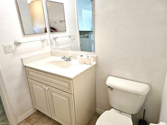 1811 Savona PKWY W, Cape Coral, FL 33914