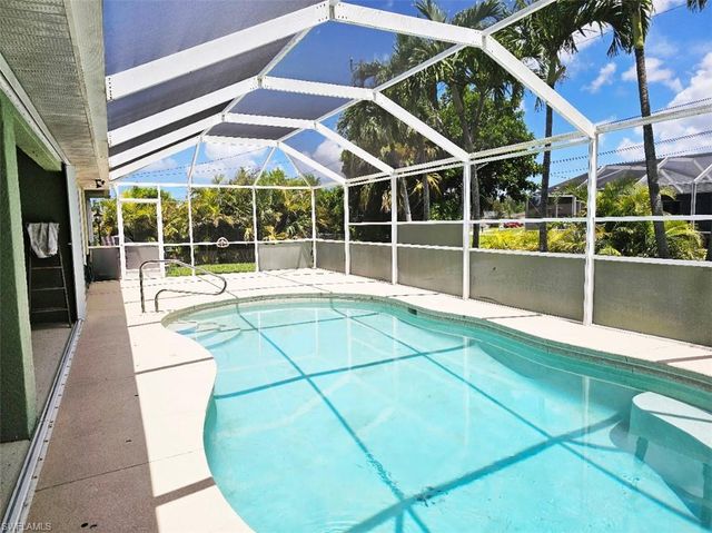 1811 Savona PKWY W, Cape Coral, FL 33914