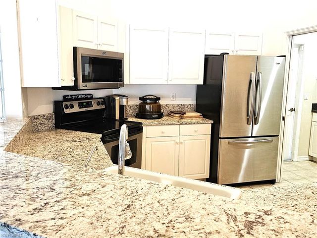 1811 Savona PKWY W, Cape Coral, FL 33914