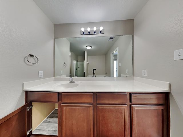 2402 Regatta Lane, Texas City, TX 77568