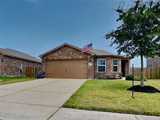 2402 Regatta Lane, Texas City, TX 77568