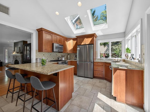 407 N Midland Avenue, Nyack, NY 10960