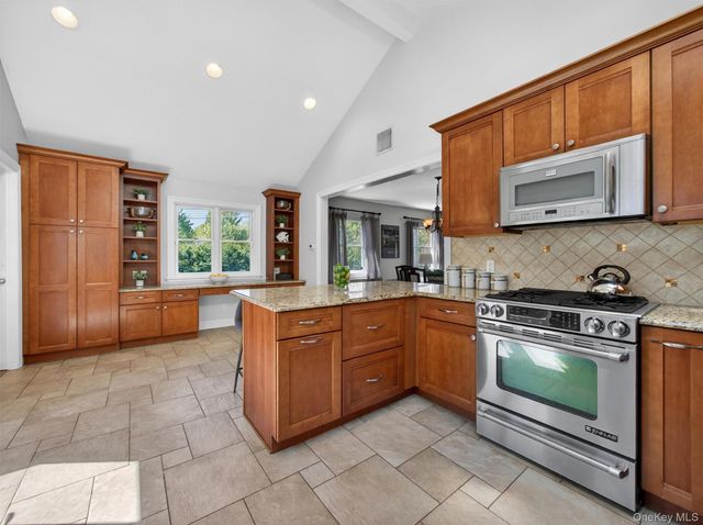 407 N Midland Avenue, Nyack, NY 10960