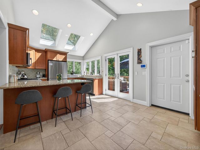 407 N Midland Avenue, Nyack, NY 10960