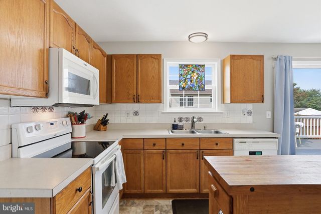 52 SOUTHWINDS, Charles Town, WV 25414
