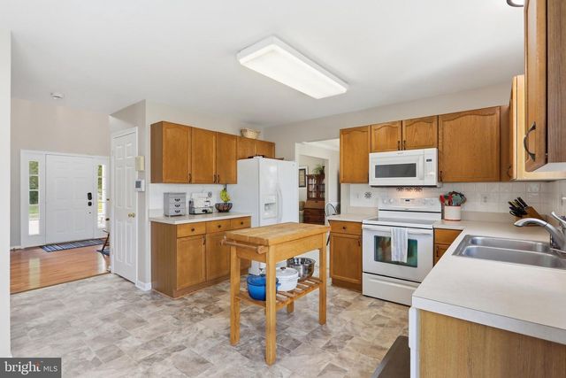 52 SOUTHWINDS, Charles Town, WV 25414