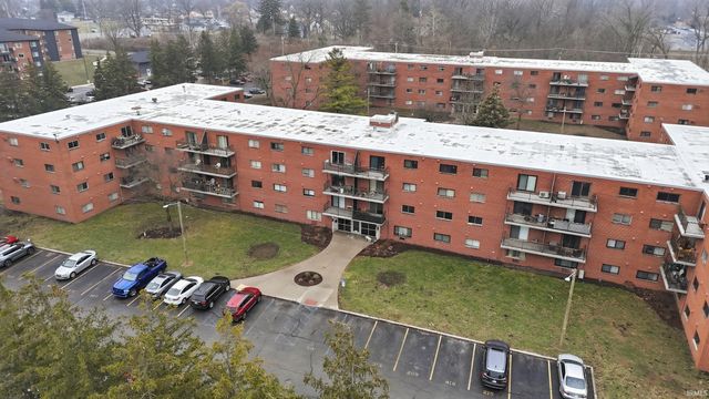 2927 Westbrook Dr Apt B417, Fort Wayne, IN 46805