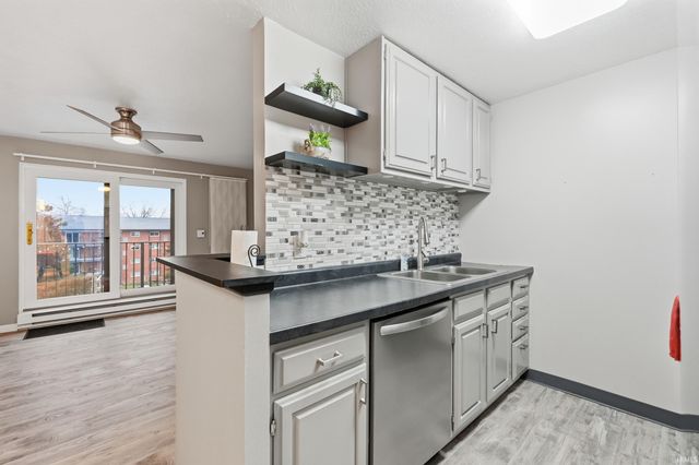 2927 Westbrook Dr Apt B417, Fort Wayne, IN 46805