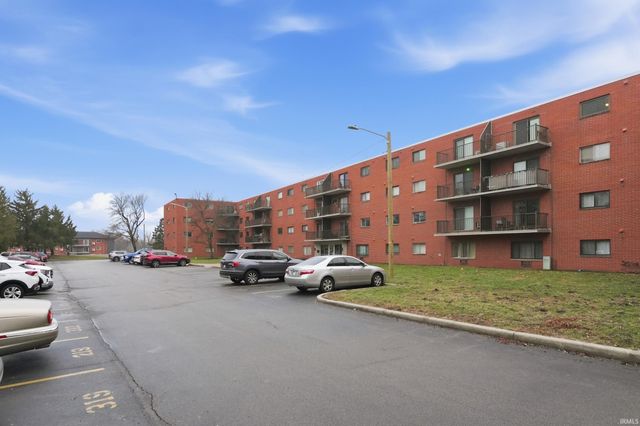 2927 Westbrook Dr Apt B417, Fort Wayne, IN 46805