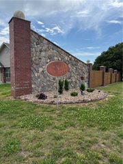2008 Maple Court, Gentry, AR 72734