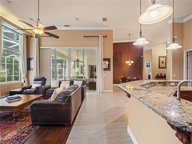 5021 WESLEY DRIVE, Tampa, FL 33647