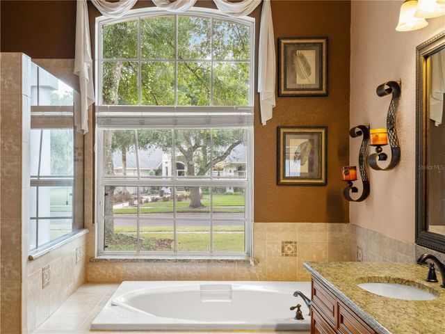 5021 WESLEY DRIVE, Tampa, FL 33647