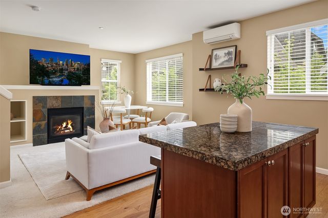 364 NE Darby Lane, Issaquah, WA 98029