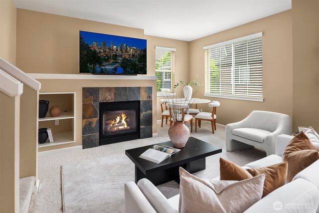 364 NE Darby Lane, Issaquah, WA 98029