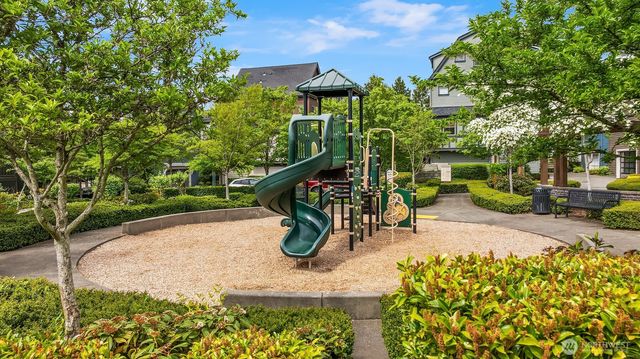 364 NE Darby Lane, Issaquah, WA 98029