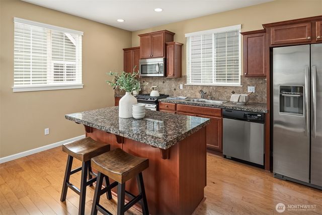 364 NE Darby Lane, Issaquah, WA 98029