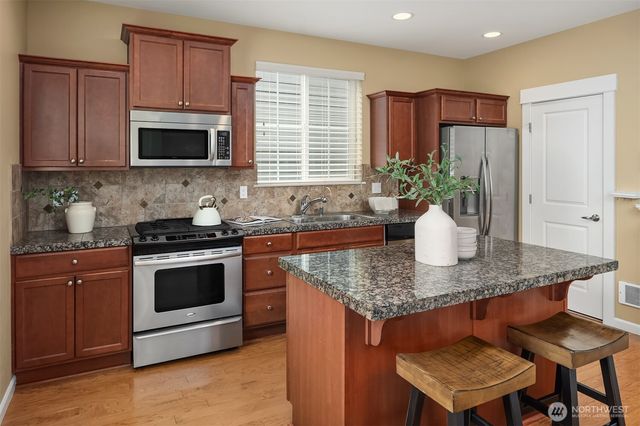 364 NE Darby Lane, Issaquah, WA 98029