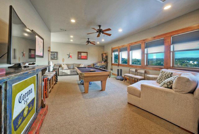 4834 Travis Oaks DR, Marble Falls, TX 78654