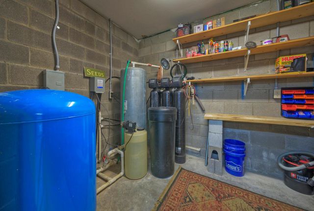 4834 Travis Oaks DR, Marble Falls, TX 78654