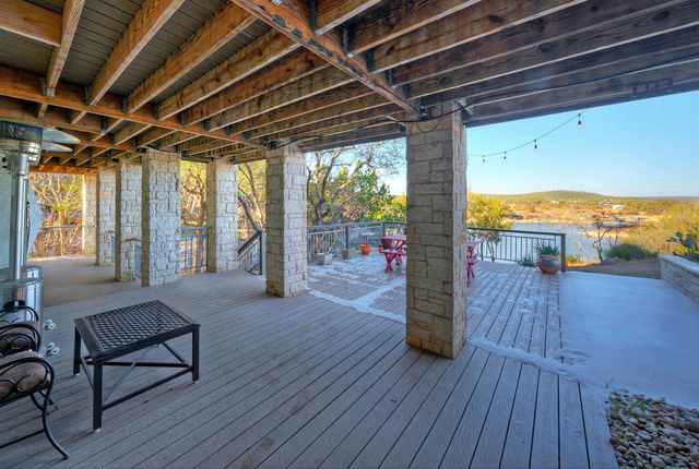 4834 Travis Oaks DR, Marble Falls, TX 78654