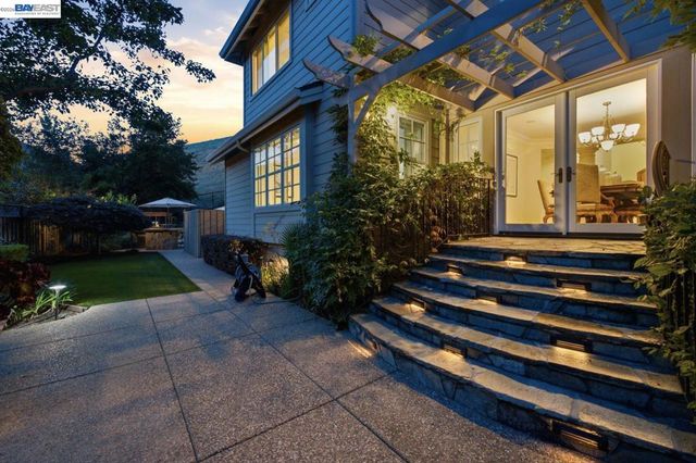 2962 Deer Meadow Dr, Danville, CA 94506