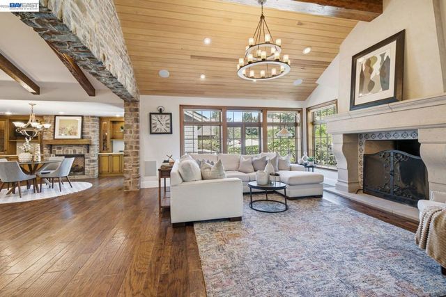 2962 Deer Meadow Dr, Danville, CA 94506