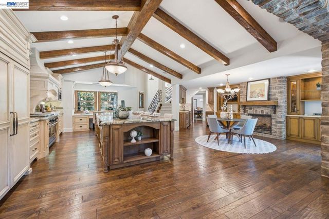 2962 Deer Meadow Dr, Danville, CA 94506
