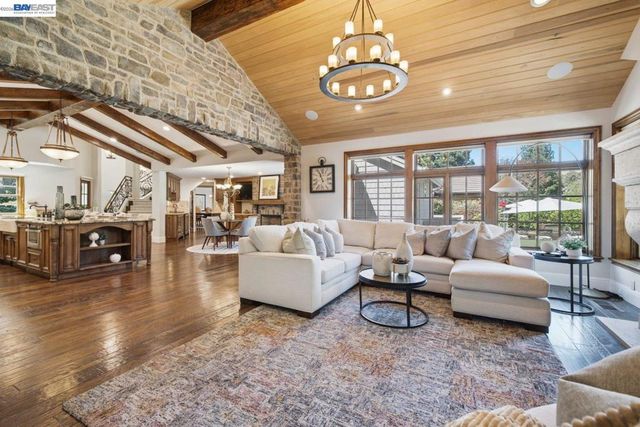 2962 Deer Meadow Dr, Danville, CA 94506