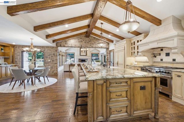 2962 Deer Meadow Dr, Danville, CA 94506