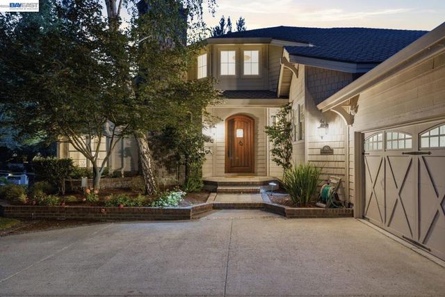 2962 Deer Meadow Dr, Danville, CA 94506