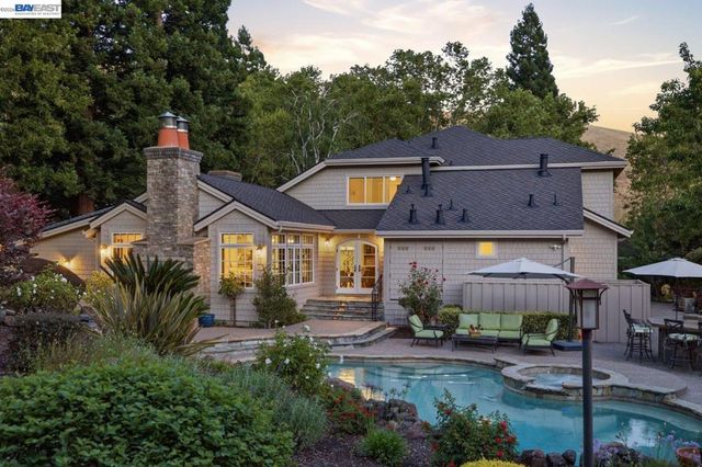 2962 Deer Meadow Dr, Danville, CA 94506